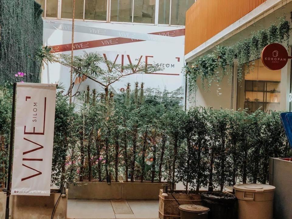 Vive Silom Hotell Bangkok Exteriör bild